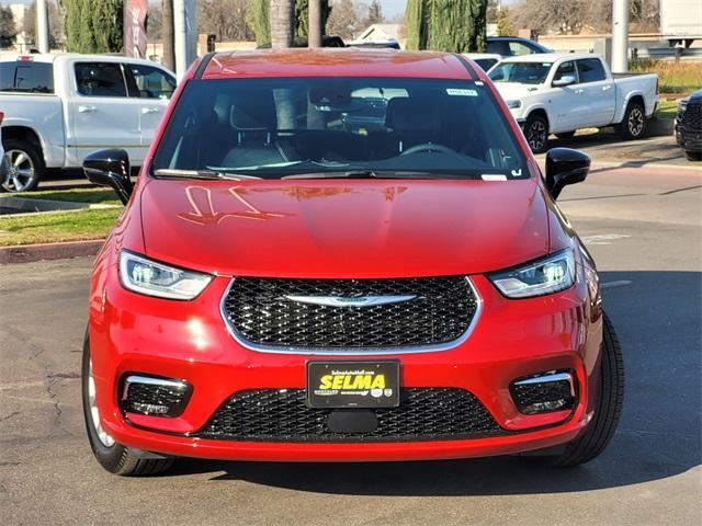 new 2026 Chrysler Pacifica car, priced at $47,775