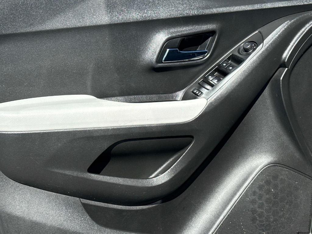 used 2021 Chevrolet Trax car, priced at $10,295