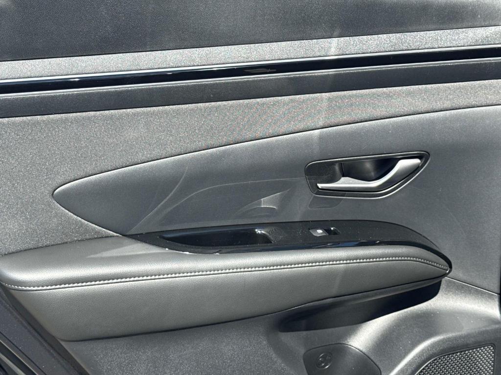 used 2022 Hyundai TUCSON Hybrid car, priced at $19,995