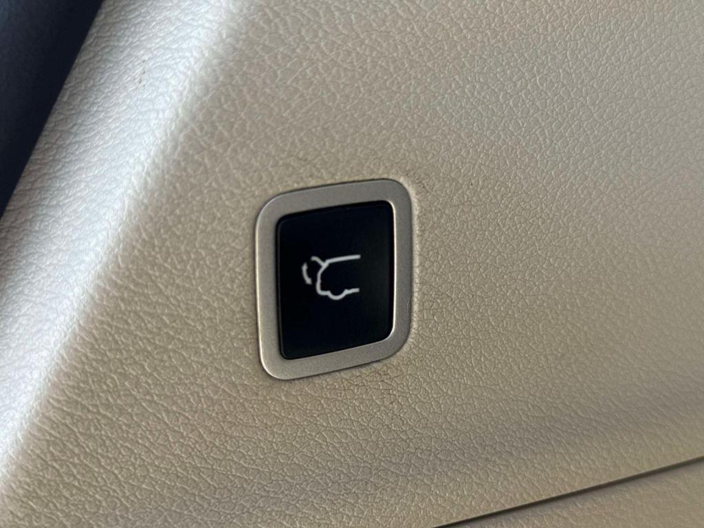 used 2021 Chrysler Pacifica car, priced at $28,995