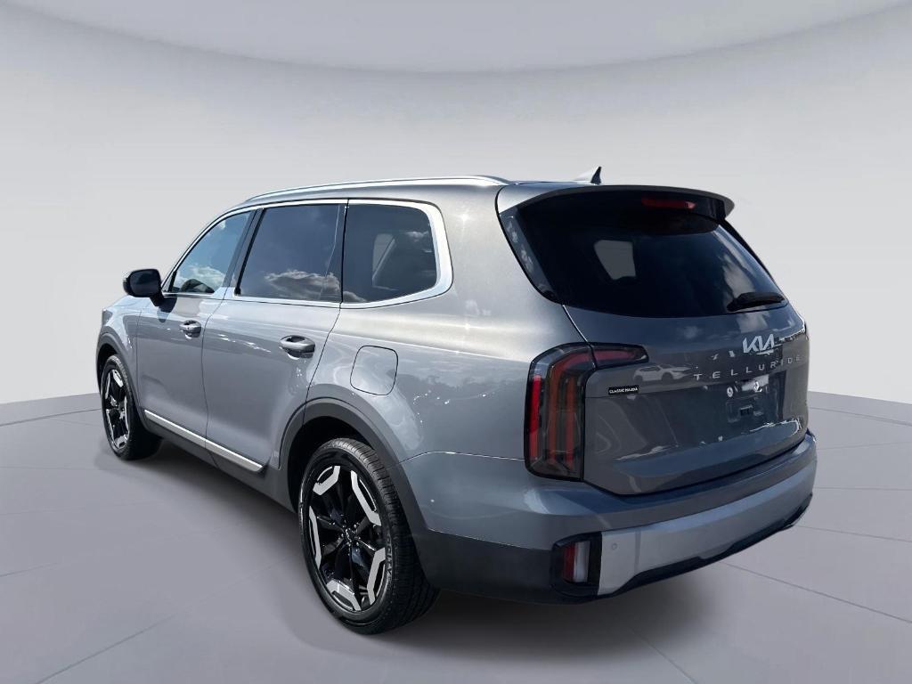 used 2024 Kia Telluride car, priced at $31,495