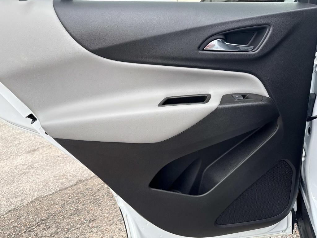 2022 Summit White Chevrolet Equinox