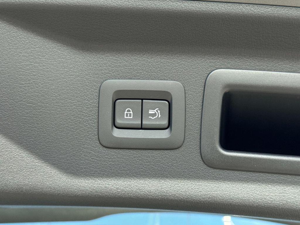 new 2026 Mazda CX-90 car, priced at $49,627