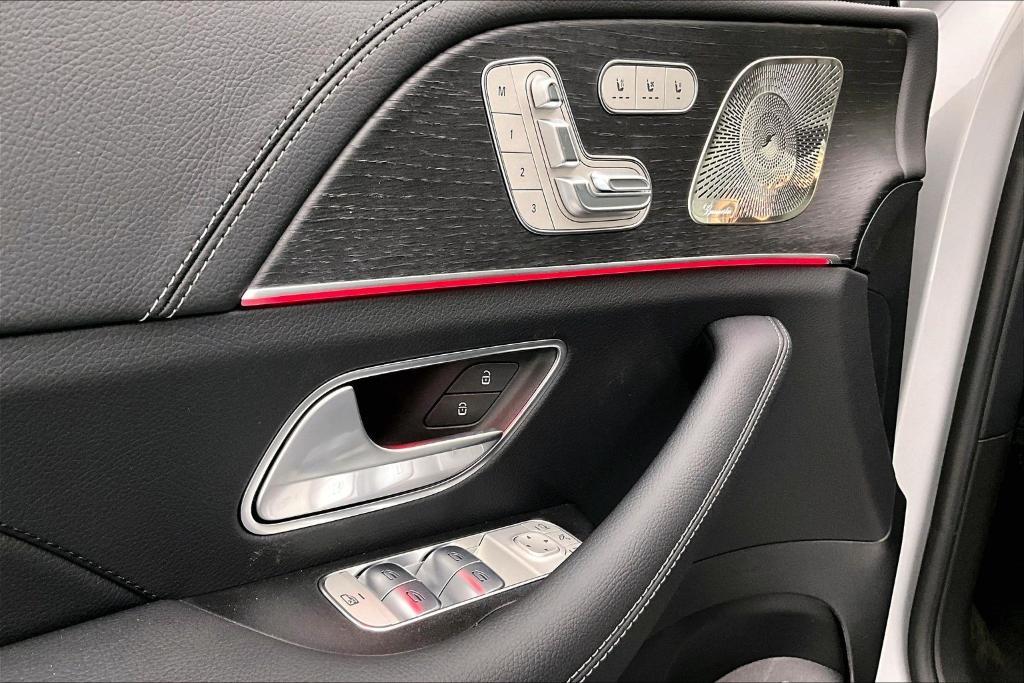 new 2026 Mercedes-Benz GLE 580 car, priced at $101,130