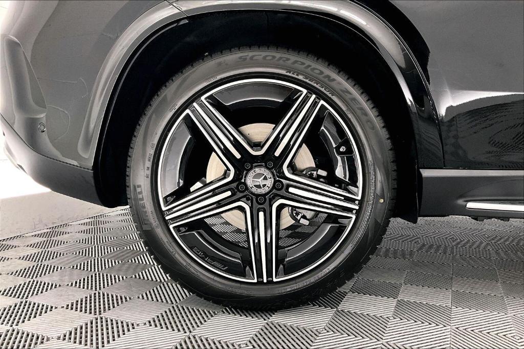 new 2026 Mercedes-Benz GLE 450 car, priced at $79,020