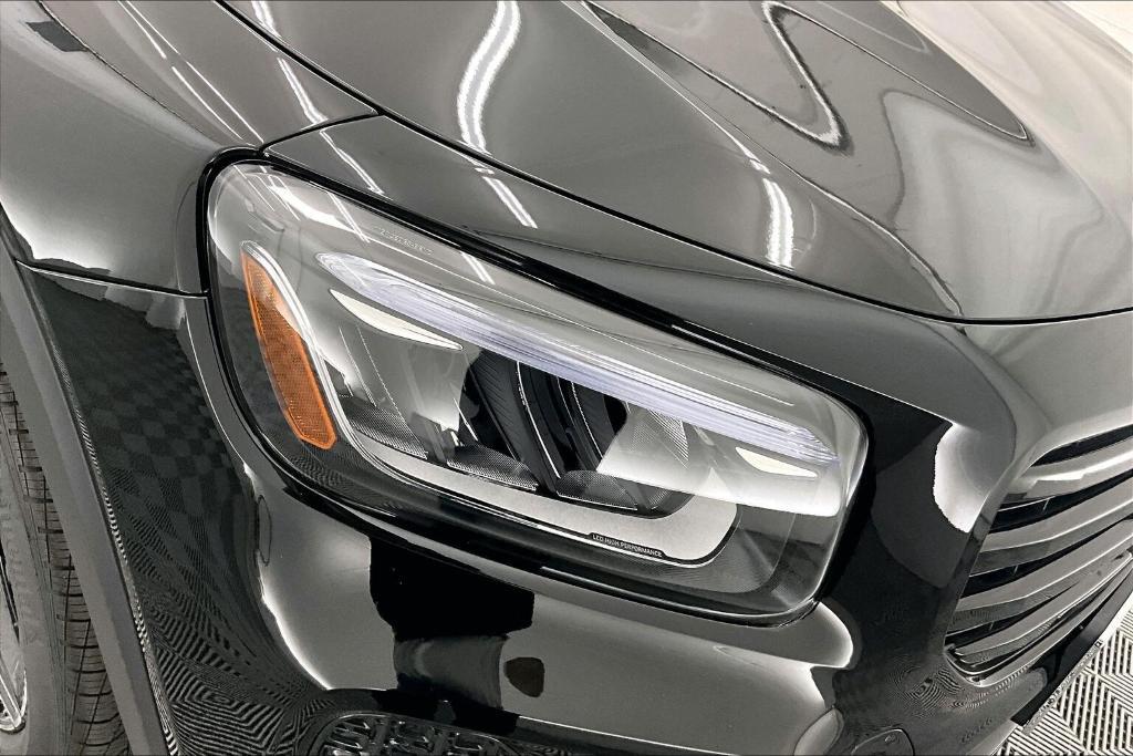 new 2026 Mercedes-Benz GLB 250 car, priced at $45,885