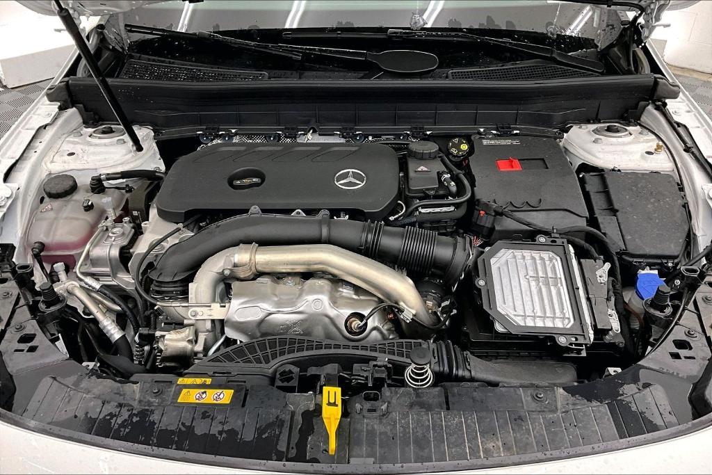 new 2026 Mercedes-Benz GLB 250 car, priced at $46,685