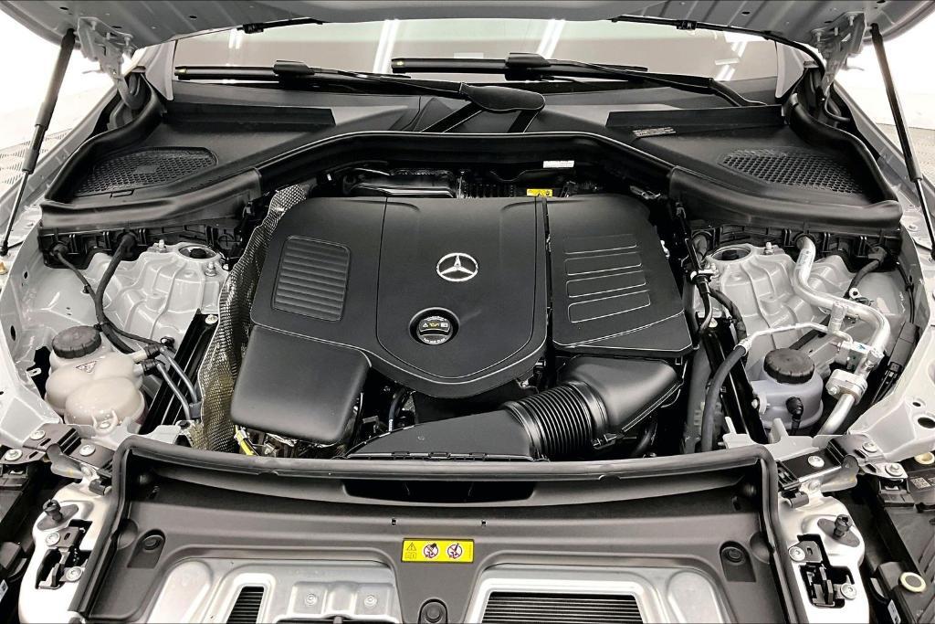 new 2026 Mercedes-Benz GLC 300 car, priced at $54,485