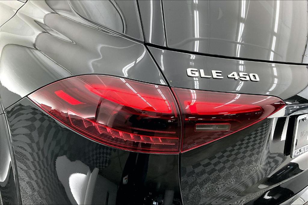 new 2026 Mercedes-Benz GLE 450 car, priced at $80,205