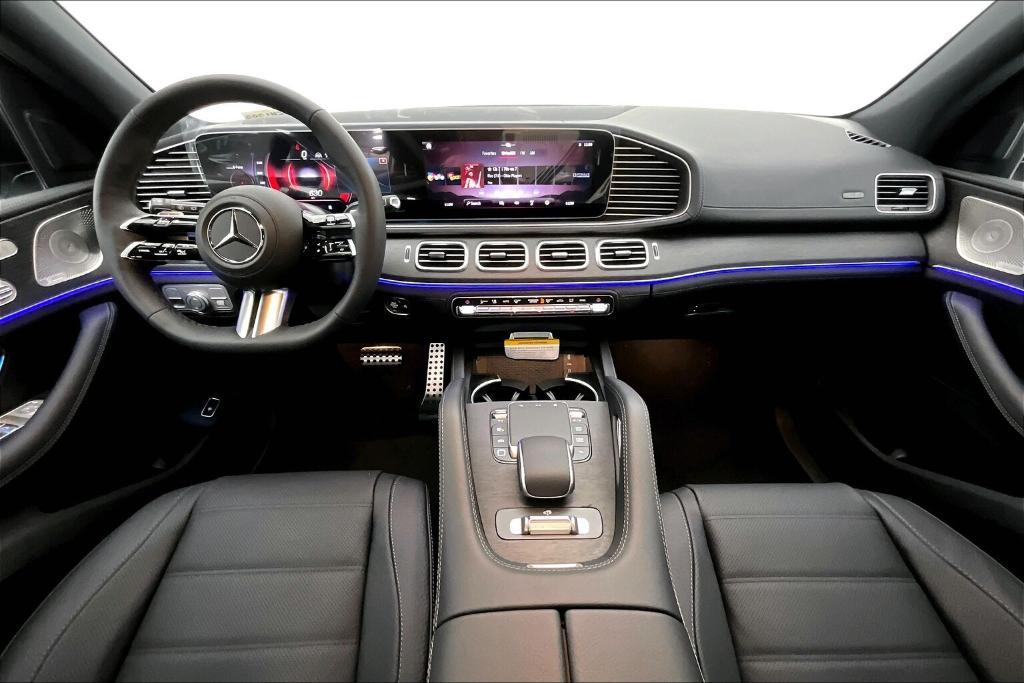 new 2025 Mercedes-Benz GLS 580 car, priced at $119,415
