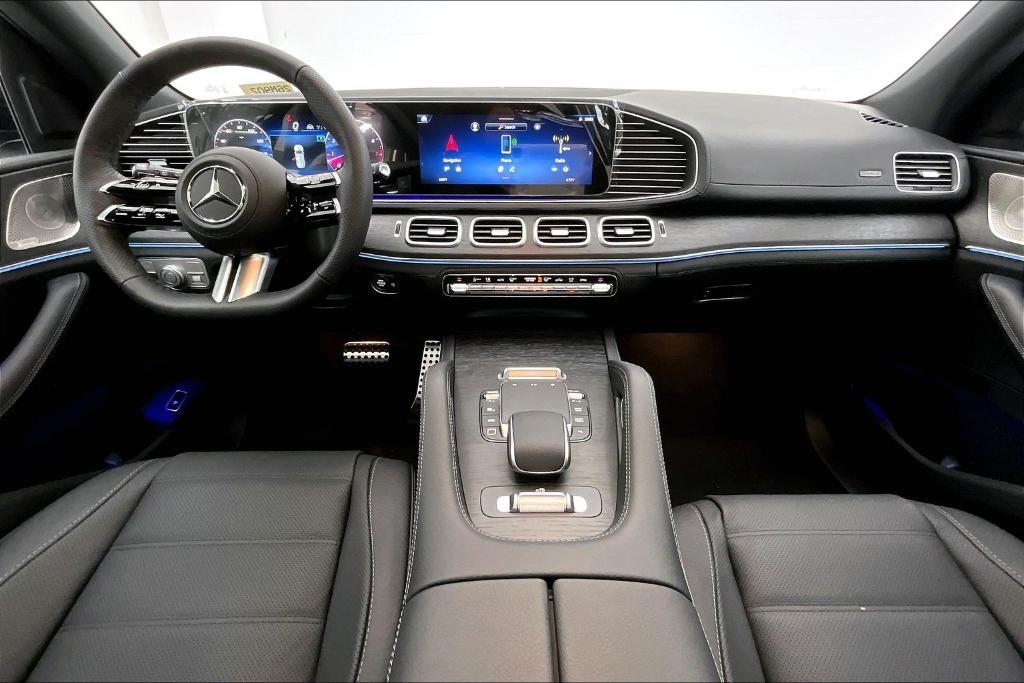 new 2026 Mercedes-Benz GLS 580 car, priced at $121,580