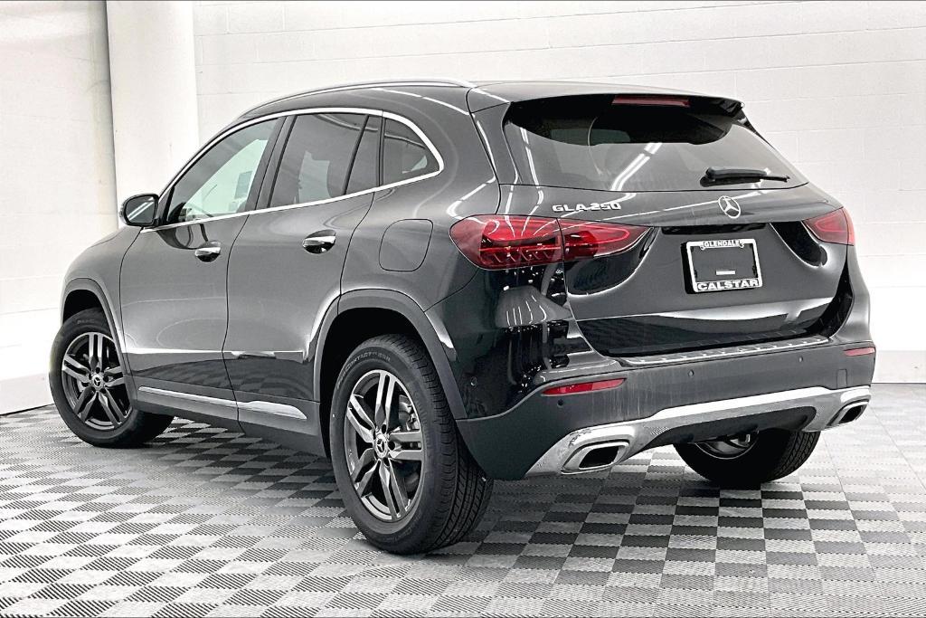 new 2025 Mercedes-Benz GLA 250 car, priced at $45,845