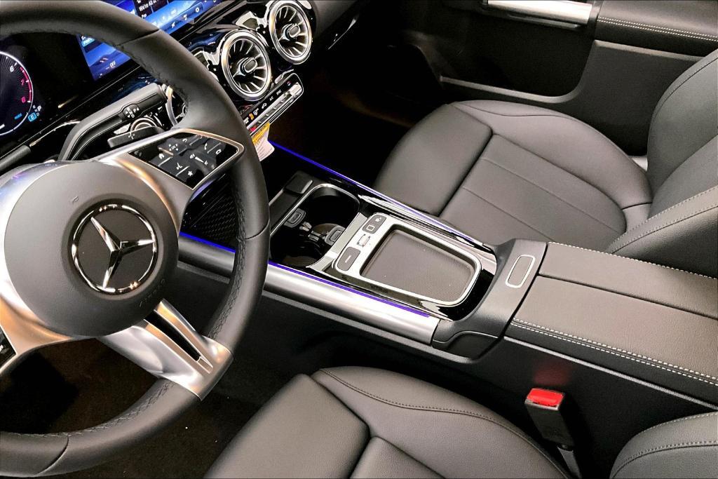 new 2025 Mercedes-Benz GLA 250 car, priced at $45,845