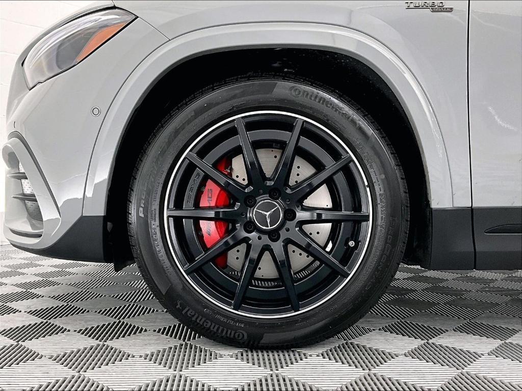 Mercedes-Benz GLA view 8