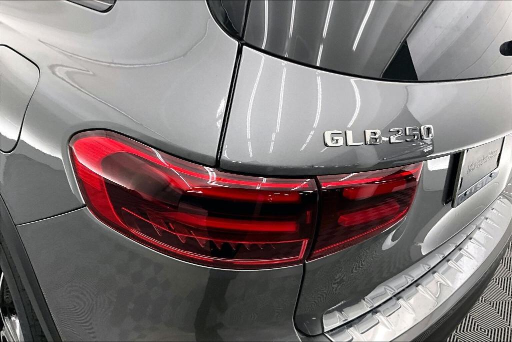 new 2026 Mercedes-Benz GLB 250 car, priced at $48,485
