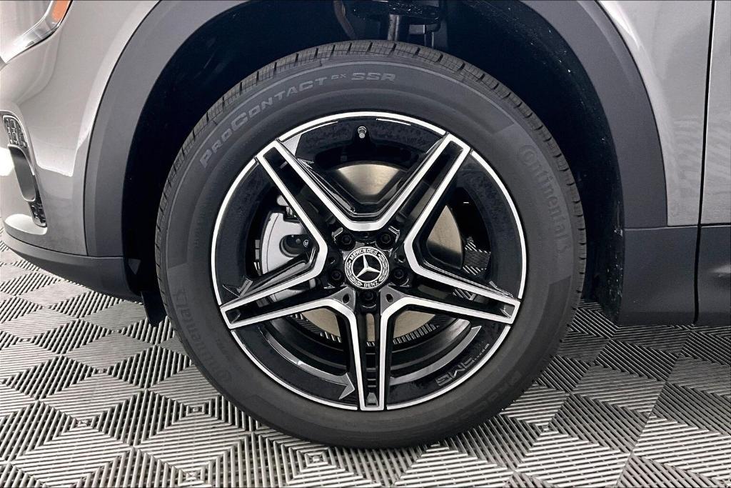 new 2026 Mercedes-Benz GLB 250 car, priced at $48,485
