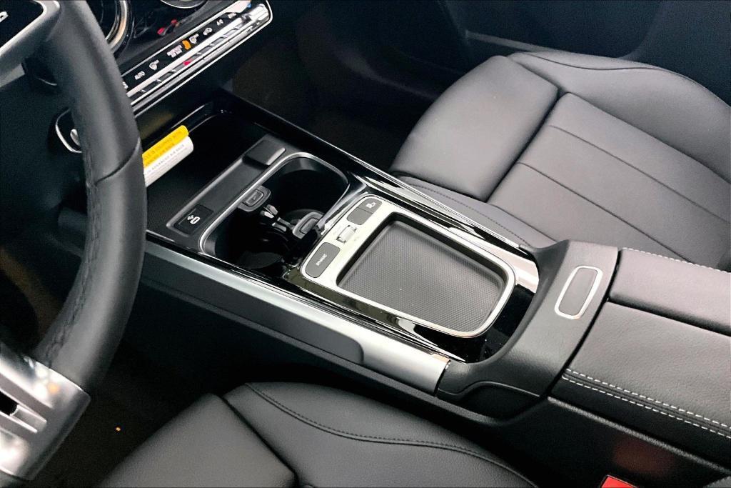 new 2026 Mercedes-Benz GLB 250 car, priced at $48,485