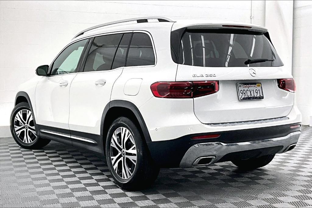 used 2024 Mercedes-Benz GLB 250 car, priced at $34,981