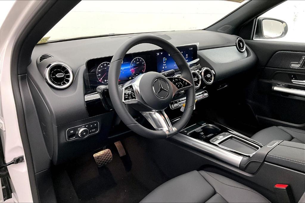 new 2026 Mercedes-Benz GLA 250 car, priced at $44,485