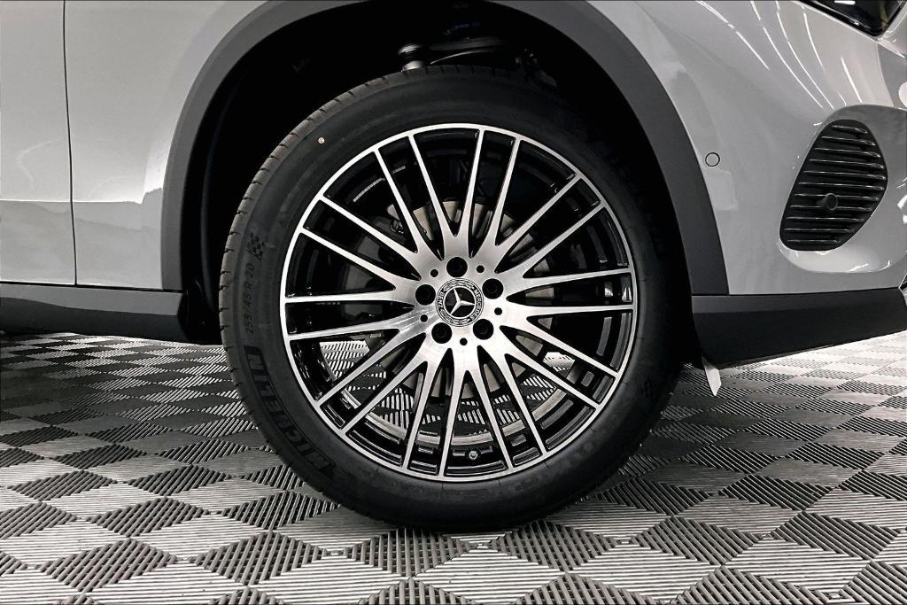 new 2026 Mercedes-Benz GLC 300 car, priced at $53,715