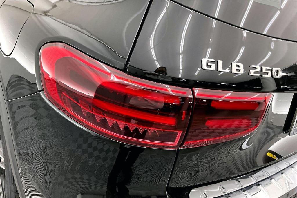 new 2026 Mercedes-Benz GLB 250 car, priced at $46,635