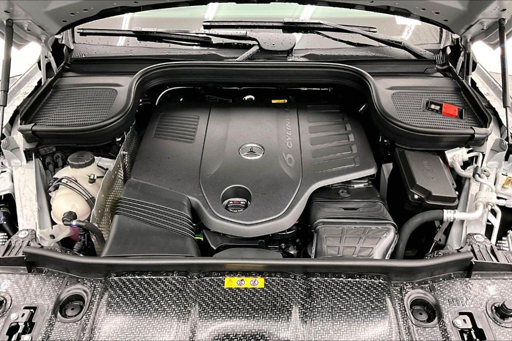 new 2026 Mercedes-Benz GLS 450 car, priced at $94,930