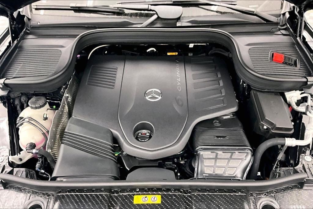 new 2026 Mercedes-Benz GLS 450 car, priced at $100,080