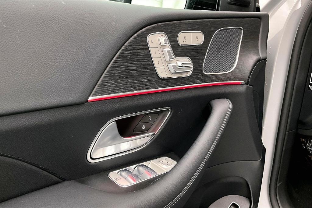 new 2026 Mercedes-Benz GLE 450 car, priced at $84,045