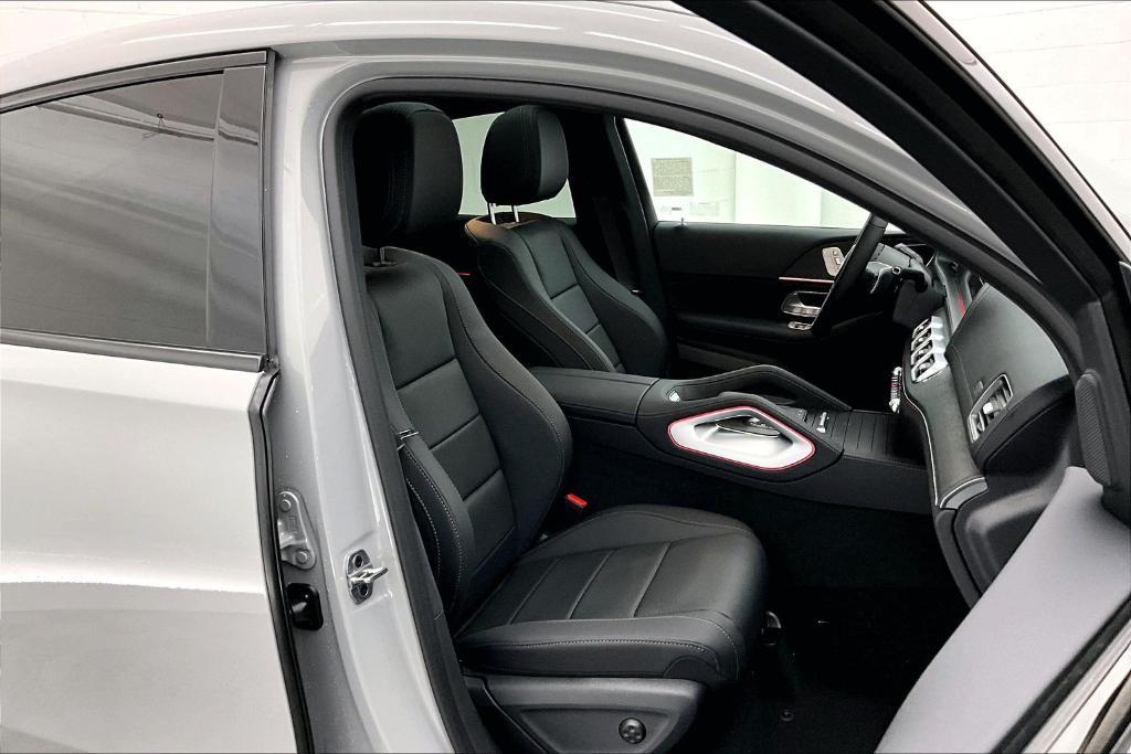 new 2026 Mercedes-Benz GLE 450 car, priced at $84,045