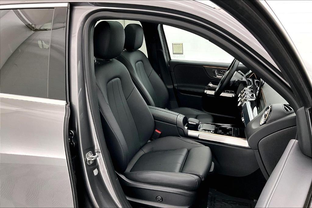 used 2023 Mercedes-Benz GLB 250 car, priced at $30,981
