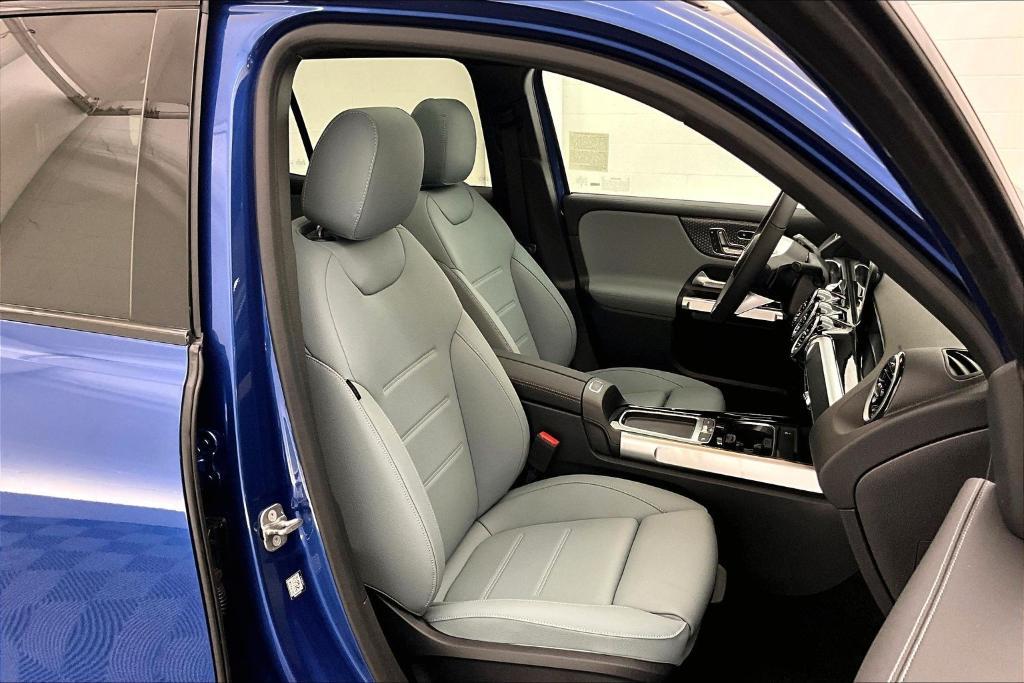 new 2026 Mercedes-Benz GLB 250 car, priced at $48,885