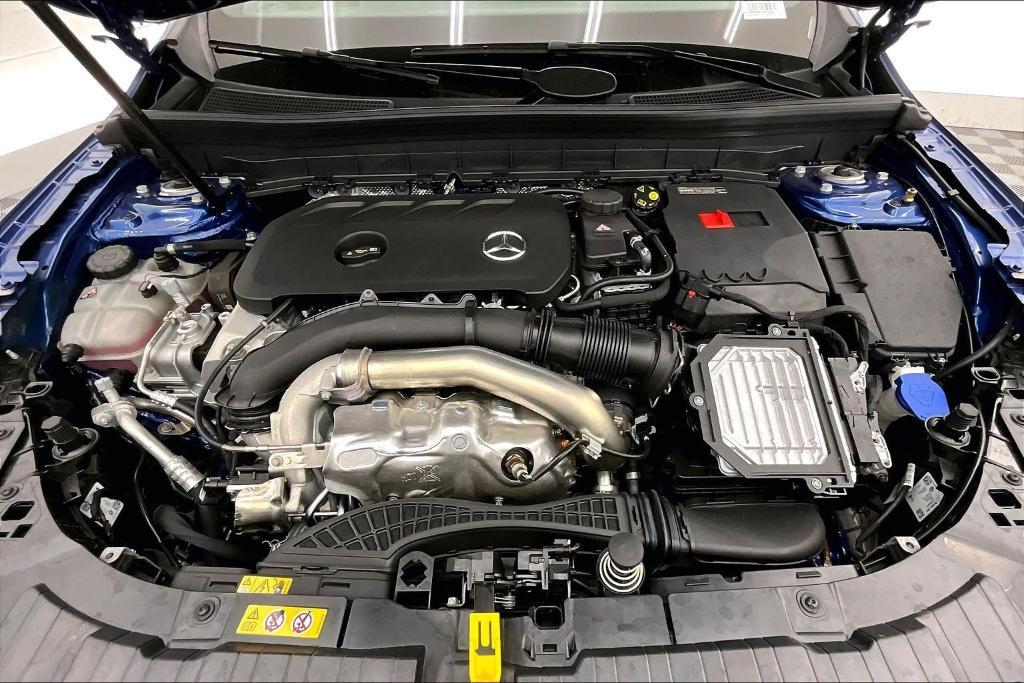 new 2026 Mercedes-Benz GLB 250 car, priced at $48,885