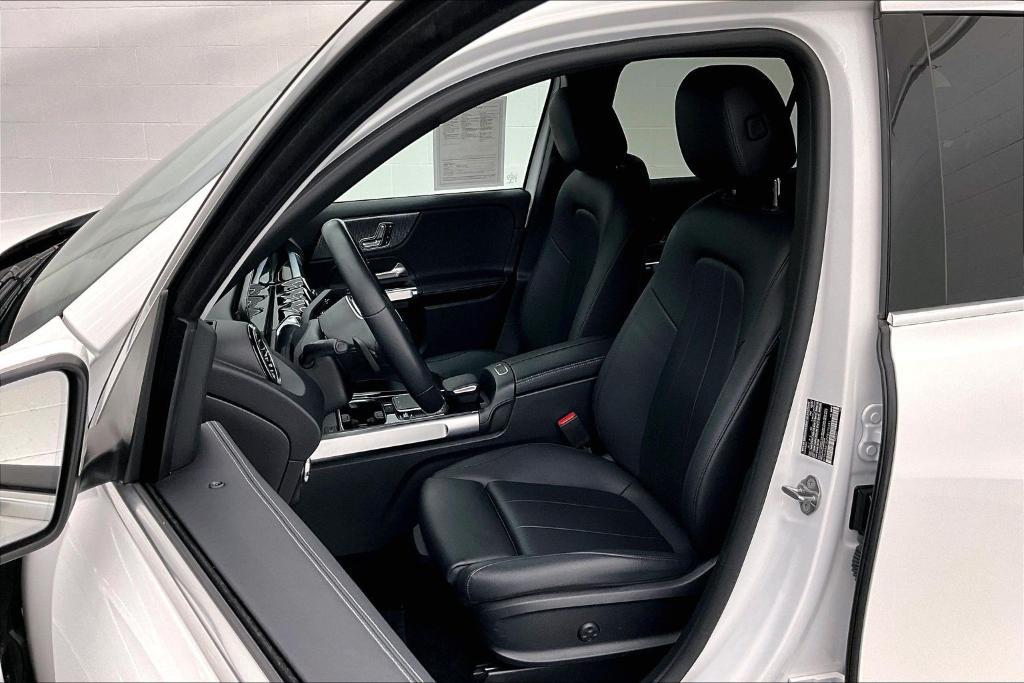 used 2022 Mercedes-Benz GLB 250 car, priced at $25,981