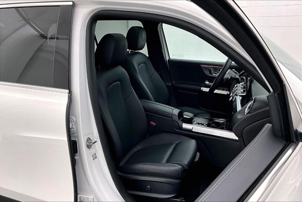 used 2023 Mercedes-Benz GLB 250 car, priced at $30,981