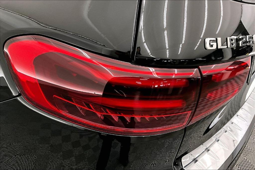 new 2026 Mercedes-Benz GLB 250 car, priced at $48,135