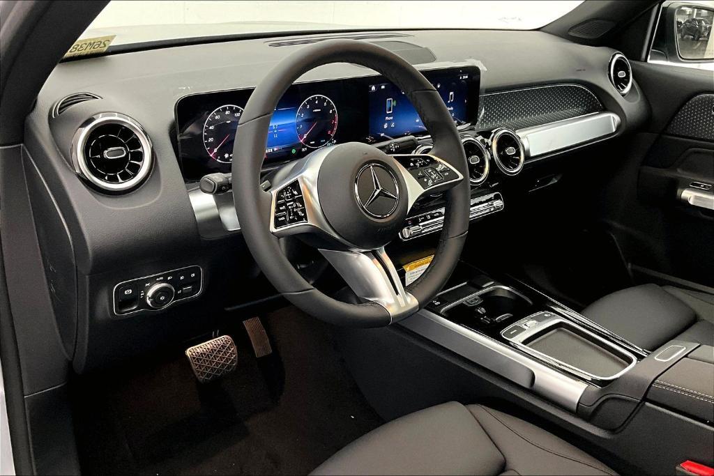 new 2026 Mercedes-Benz GLB 250 car, priced at $48,035