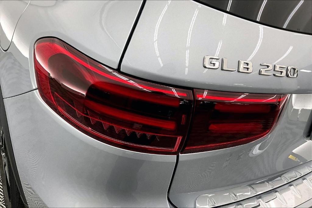 new 2026 Mercedes-Benz GLB 250 car, priced at $48,035
