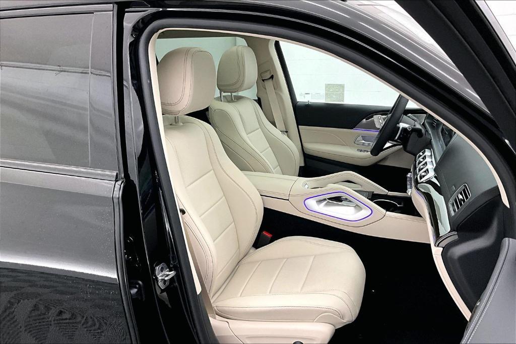 new 2026 Mercedes-Benz GLS 450 car, priced at $98,820
