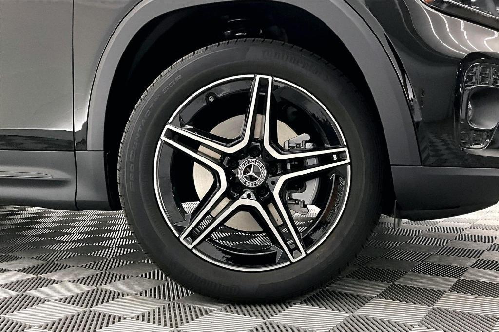 new 2026 Mercedes-Benz GLB 250 car, priced at $45,785