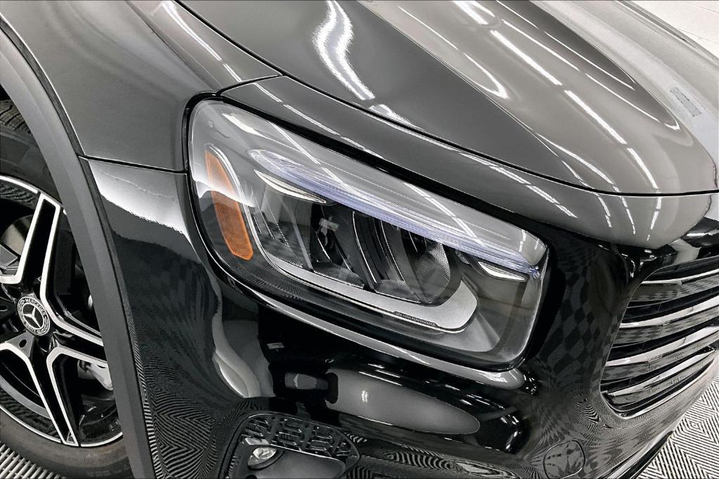 new 2026 Mercedes-Benz GLB 250 car, priced at $45,785