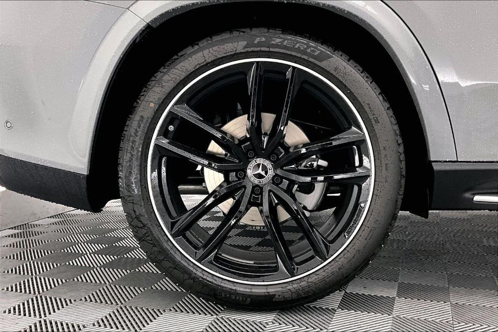 new 2026 Mercedes-Benz GLS 580 car, priced at $124,330