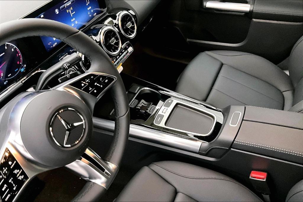 new 2026 Mercedes-Benz GLA 250 car, priced at $45,395