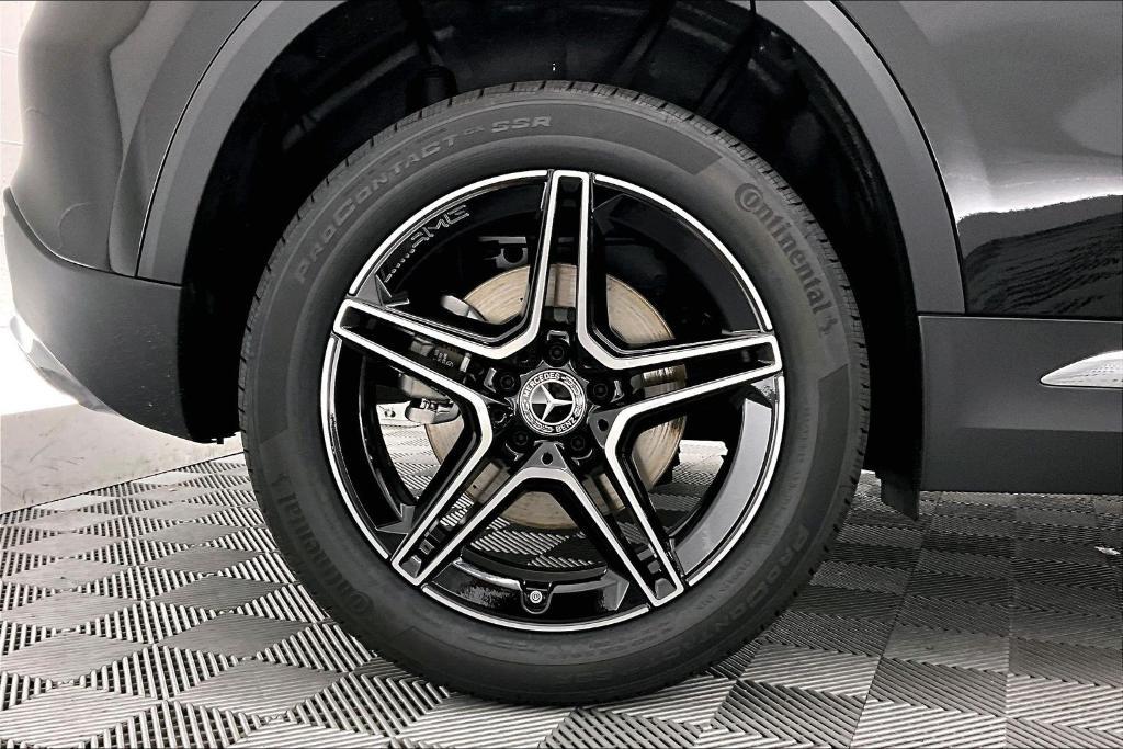 new 2026 Mercedes-Benz GLA 250 car, priced at $44,385