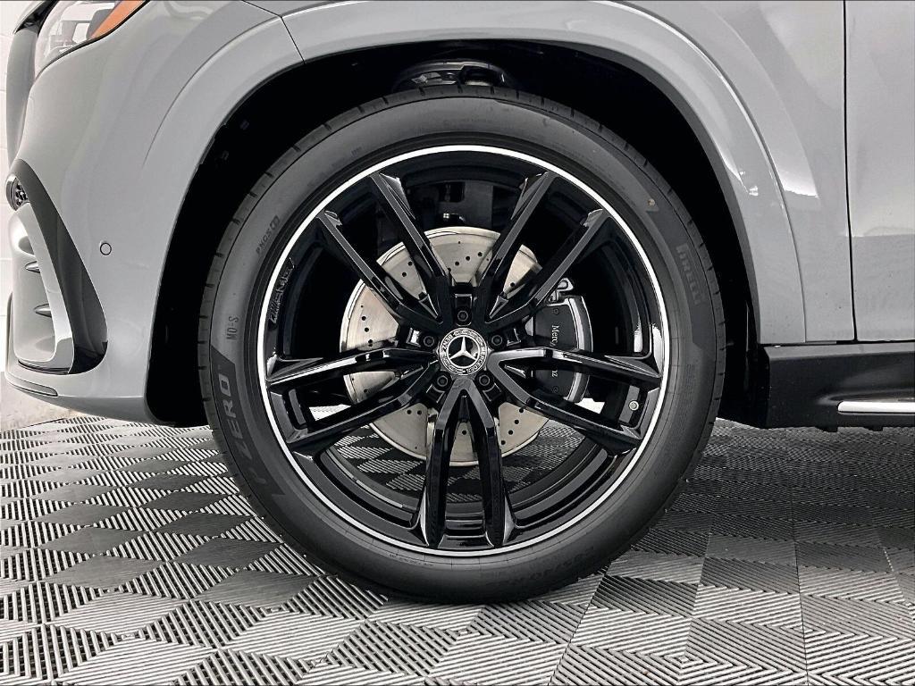 new 2026 Mercedes-Benz GLS 450 car, priced at $101,830