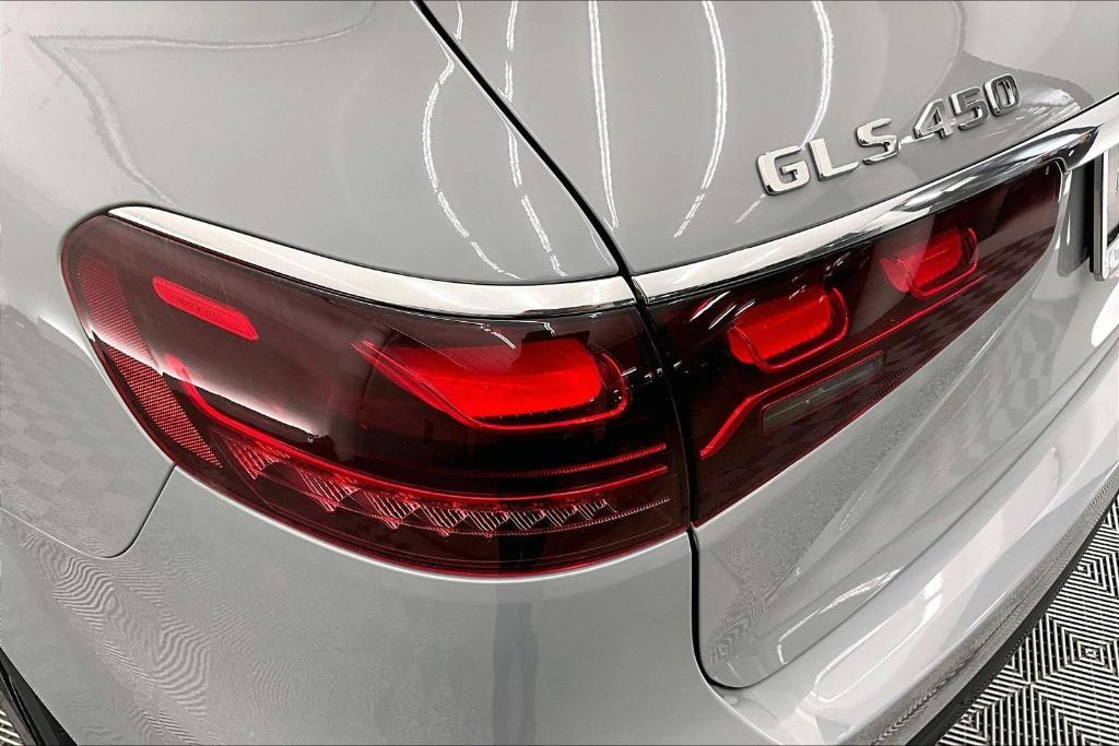 new 2026 Mercedes-Benz GLS 450 car, priced at $101,830