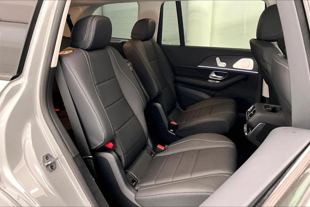 new 2026 Mercedes-Benz GLS 450 car, priced at $101,830