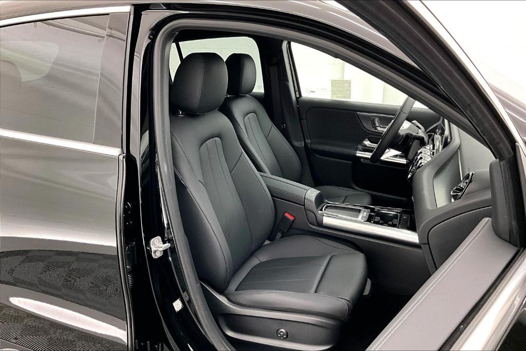 new 2026 Mercedes-Benz GLA 250 car, priced at $42,965