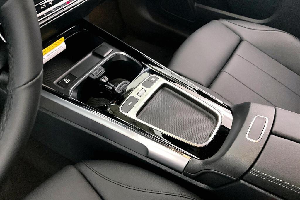 new 2026 Mercedes-Benz GLB 250 car, priced at $46,135