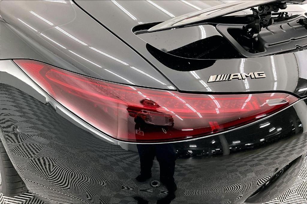 new 2026 Mercedes-Benz AMG SL 43 car, priced at $122,715
