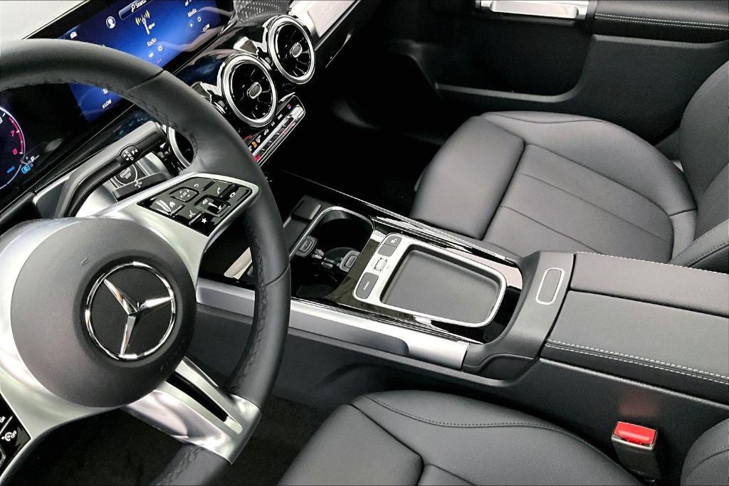 new 2026 Mercedes-Benz GLB 250 car, priced at $47,040
